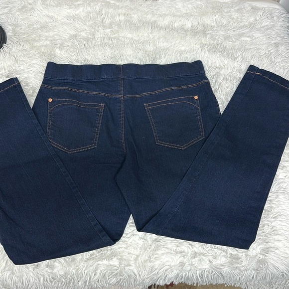 Faded Glory Stretchy Jeans Sz 14 - Picture 1 of 6